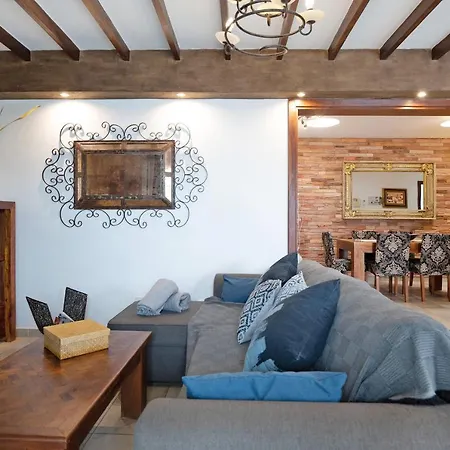 فيلة Fae بلايا بلانكا