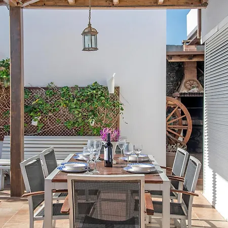 Fae Playa Blanca (Lanzarote)