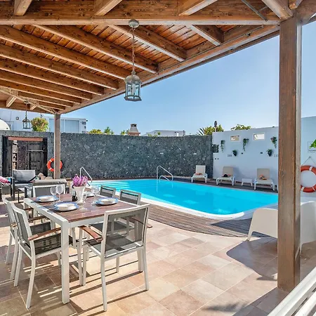 Fae Playa Blanca (Lanzarote)